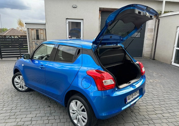 Suzuki Swift cena 49900 przebieg: 54200, rok produkcji 2020 z Bisztynek małe 704